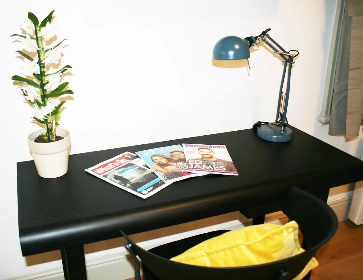 Charming Executive Studios Birmingham Apartment